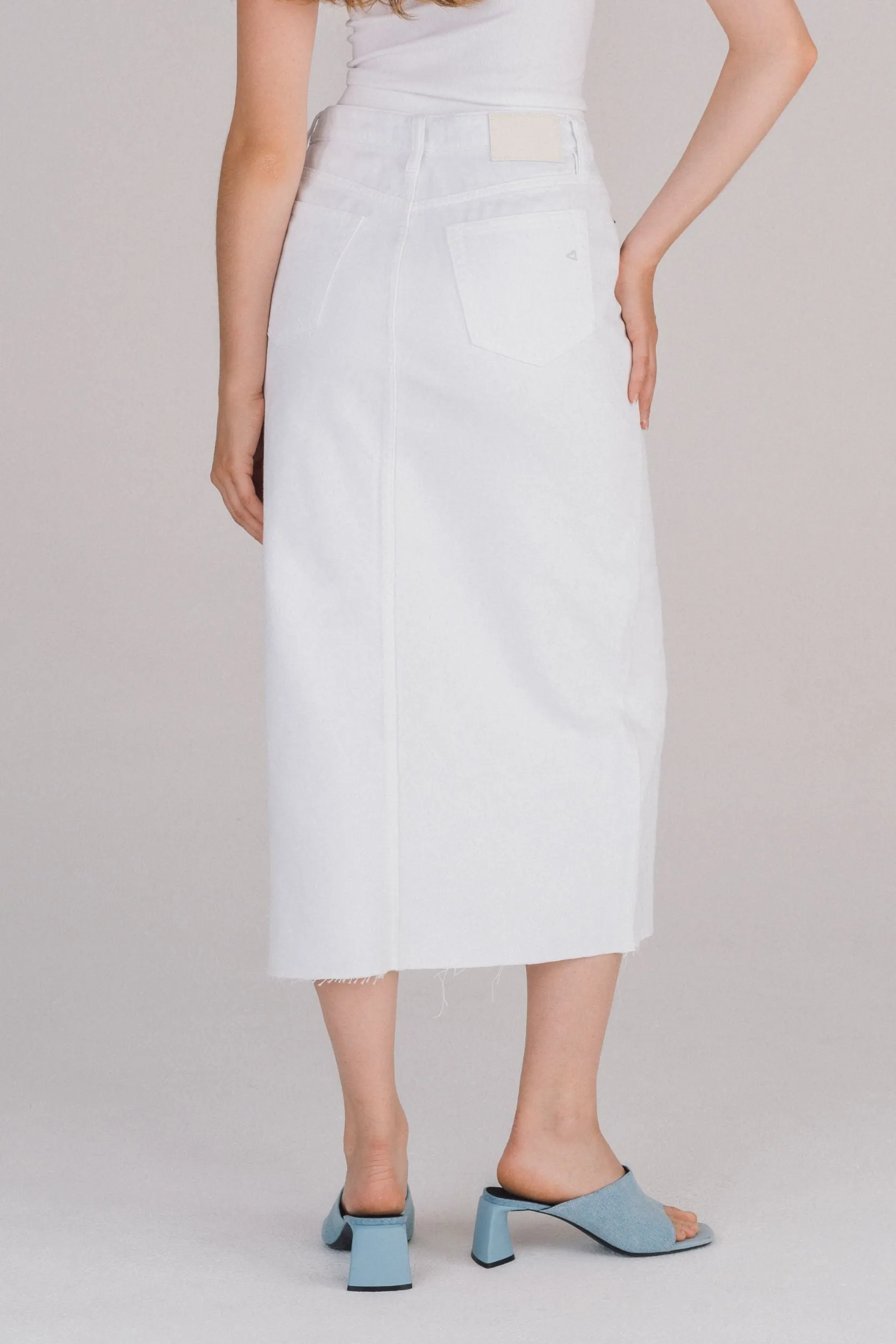 [PEYTON] White Front Slit Midi Skirt