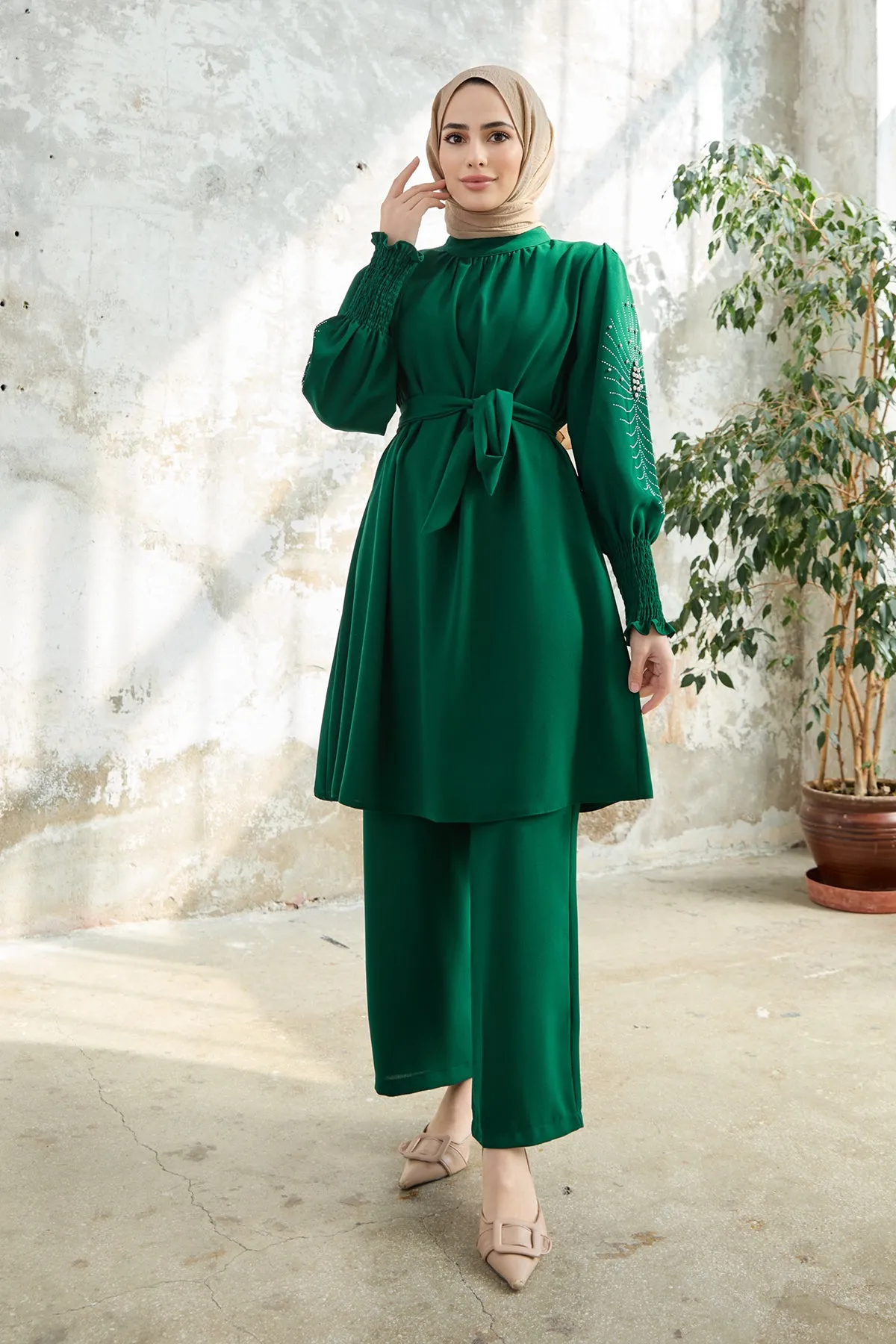 ZRF Women Stone-Embroidered Sleeve Set - Emerald - Imola