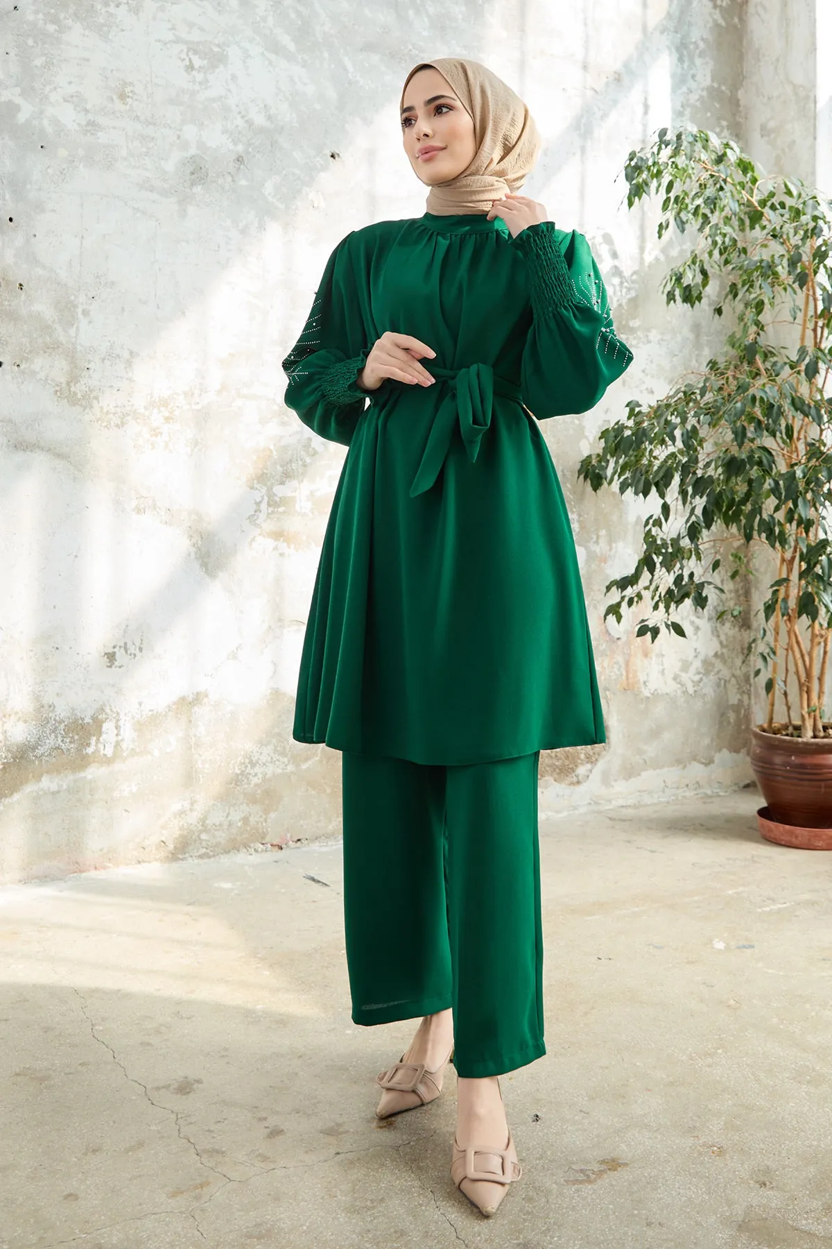 ZRF Women Stone-Embroidered Sleeve Set - Emerald - Imola